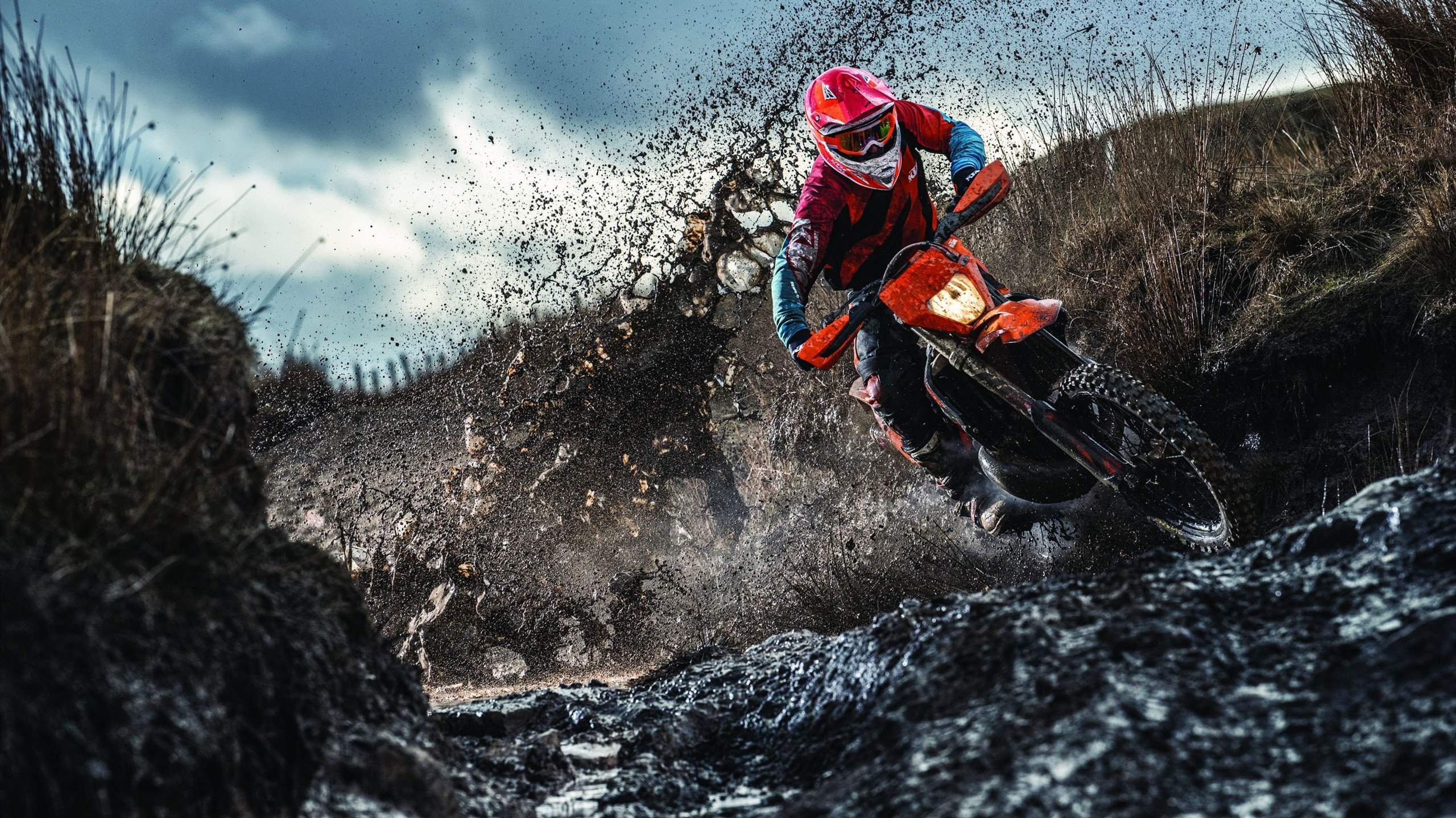 世界杯超级决战：激烈角逐点燃全球！，世界杯决赛爆冷