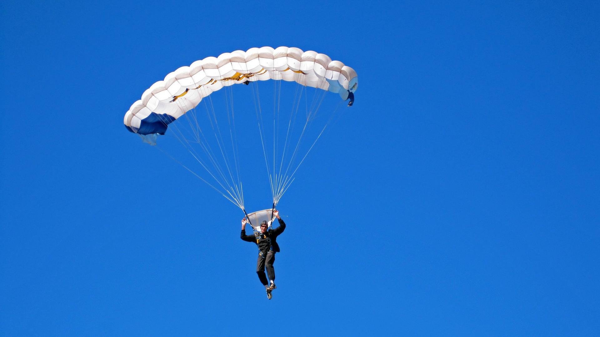 《英雄联盟》“全球预选”火爆进行，谁将一战封神？